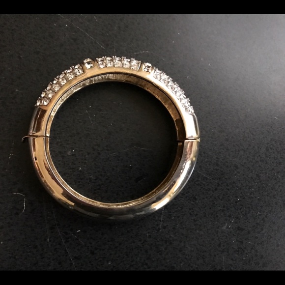 Rhinestone Gold Chunky Bracelet - Picture 2 of 4